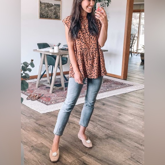 Casual Animal print top with Cap Sleeve Ruffle Neck Loose Babydoll blouse - Picture 5 of 6